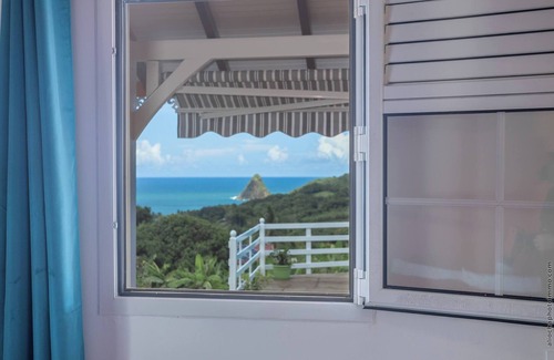 Sainte-Marie House | Bungalow with swimming pool in the heart of the Oge countryside