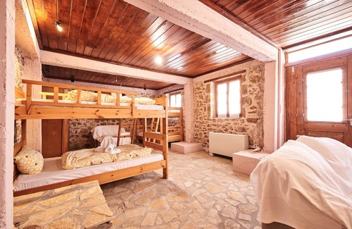 Kato Diminio House | Bunk Beds-Quadruple Room - Hostel Elisson/Agroikia (Farmhouse)