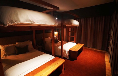Fredericksburg Hotel | Bunk Suite, Albert Hotel | Enjoy Poolside Bar and Nearby Historic Saloon