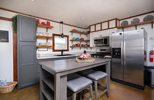 Canyon House | Bunker Haven: Relaxation Escape