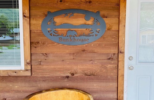 Cooper Landing Cabin | Bunkhouse - Cozy family cabin at Eagle Landing Resort