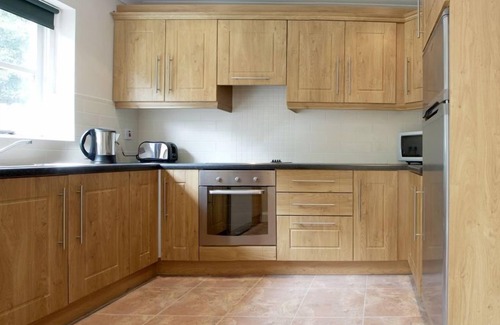 Bunratty Apartment | Bunratty West 4026 - a two story that sleeps 6 guests in 3 bedrooms