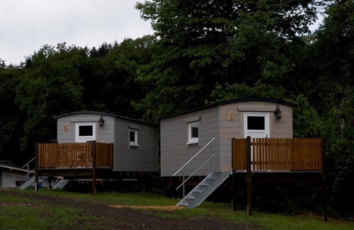 Pelm Other | Burgblick - Schäferkarren im Adler- und Wolfspark Kasselburg