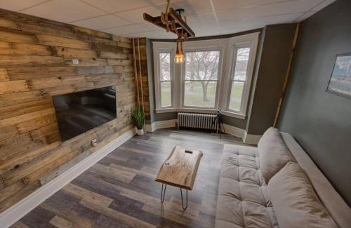 Harrisburg - Hershey Apartment | BurgBnB Riverfront