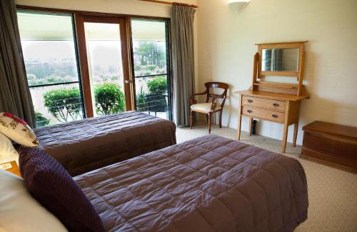 Lovedale House | Burncroft Guesthouse