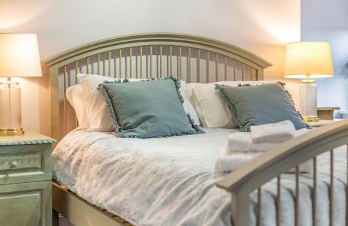 Hexham House | Burnside Cottage