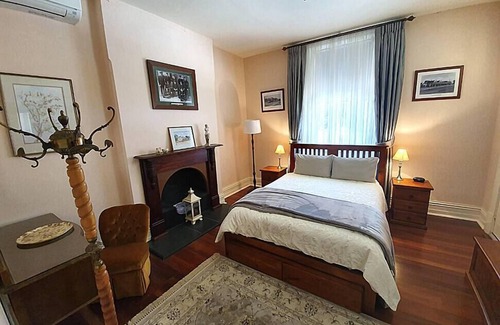 Burra House | Burra Railway Station BnB