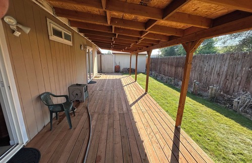 Redmond House | Burt’s Base Camp in the hub of Central Oregon. Close to everything outdoors.