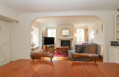 Puncknowle Cottage | BURWELL COTTAGE, pet friendly, with a garden in Puncknowle