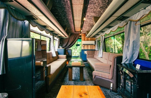 Sumoto RV Rental | Bus house3 people1 night 2 meals and free drinksRecommended for couples and friends/Sumoto City Hyōgo