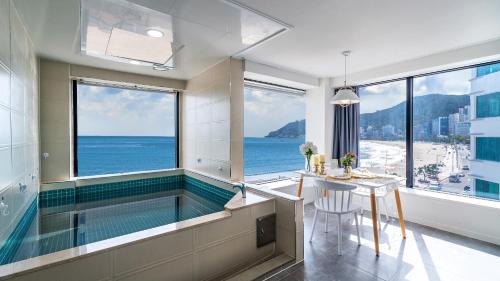 Haeundae Villa | Busan Graysands