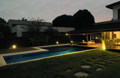 Catu de Abrantes House | Busca Vida House 5 Suites in Busca Vida, Bahia
