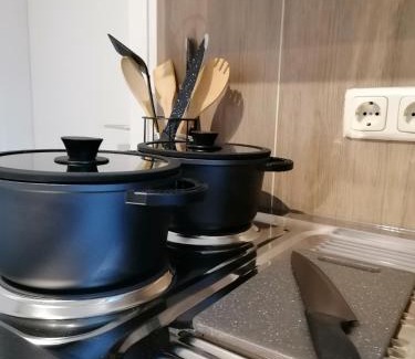 Sandhofen Apartment | Business Apartment mit neuem Bad/WLAN/Smart-TV/Küche