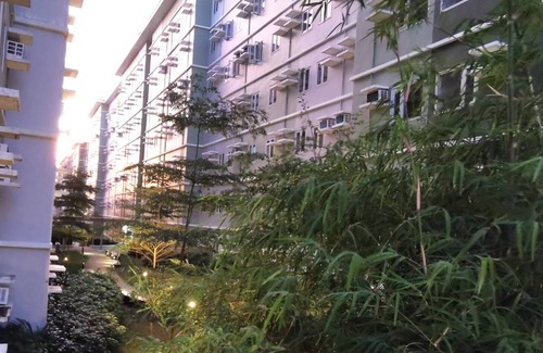 Novaliches Condo | Butler's Bnb D Trees Residences Qc Phil