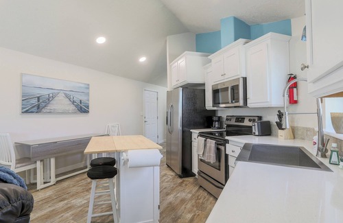 Garden City House | Buttercup Cottage - Close to everything!