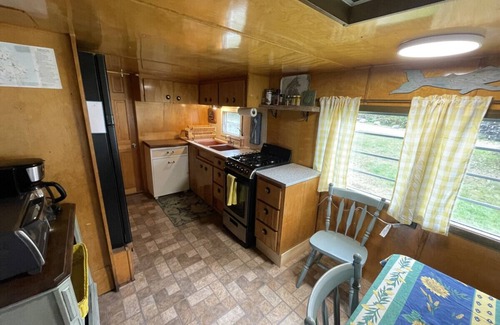 Vinalhaven Cottage | Buttercup Cottage on the Sea