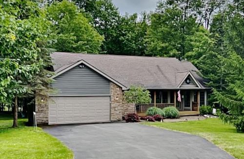 Mountainside House | Butterfly Retreat