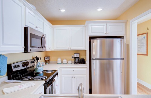 Dock Junction Condo | #Butterfly to the Beach just 16 min. to nearest Beach #Sleeps up to 8 guests!