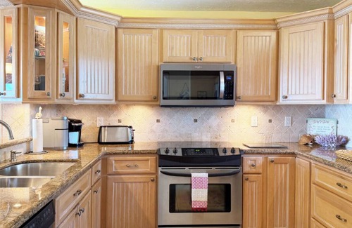 Key Largo Condo | Buttonwood Bay. Spectacular Sunsets, Open Water Living and a 34 Foot Boat Slip!