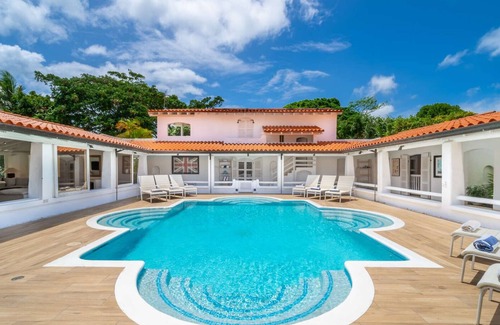 Paynes Bay Villa | Buttsbury House (4/5 Rooms)