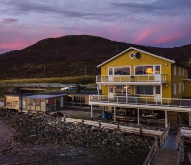 Botnhamn Apartment | Buvik Sea Lodge Apartments