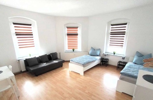 Zwickau Apartment | BW02 beautiful fitter apartment in Hohenstadt with outdoor seating and free WiFi