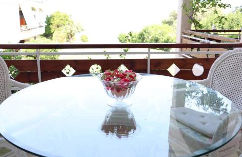 Nikiana House | By the sea
