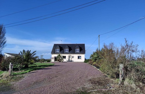 Frehel House | By the sea or in the country, a quiet house ideal for families