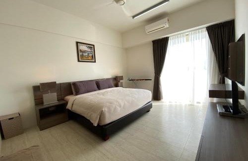 Batu Ferringhi Apartment | By The Sea Side Seaview and Mountain View 252