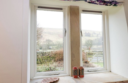 Litton Cottage | BYRE SUITE, romantic, with a garden in Litton