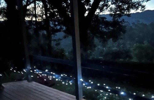 Goonengerry Apartment | BYRON BAY HINTERLAND "Robyn's Nest" at the "Mists of Avalon"