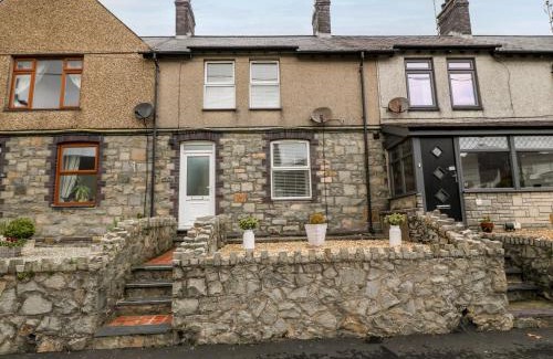 Trefor House | Bythynnod Newydd