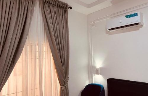 Ofin Apartment | Bytup 2bedroom Apt in lekki,24hrs light, Wifi