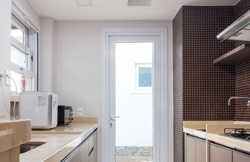 Humaita House | Bz48 Condominium facing Orla Bardot! House with 4 suites
