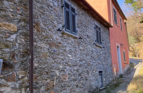 Fosdinovo House | Cà Chiavarotto in the olive trees