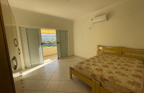 Governador Celso Ramos House | cód 15 - Casa espetacular na principal avenida de Palmas