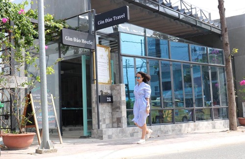 Con Son Hotel | Côn Đảo House