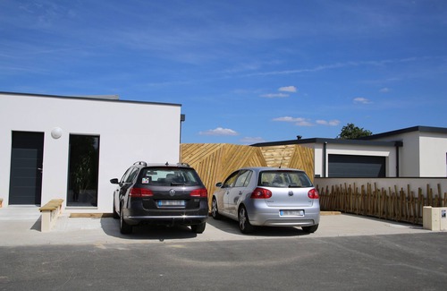 Carquefou House | Côté Jardin Gîte near Nantes/Carquefou ideal for 2/4 people - countryside and town.