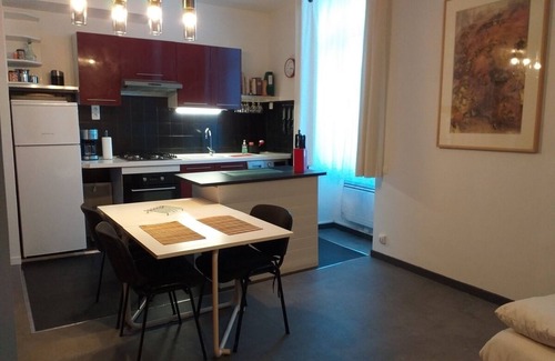 Decazeville Apartment | Côté jardin in Decazeville