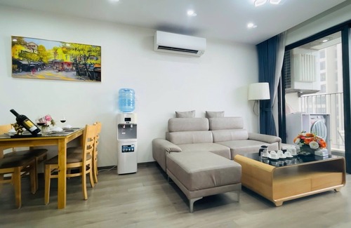 Trung Hoa Nhan Chinh Condo | Căn hộ 2 phòng ngủ, 1 phòng tắm - Vinhomes D'Capitale