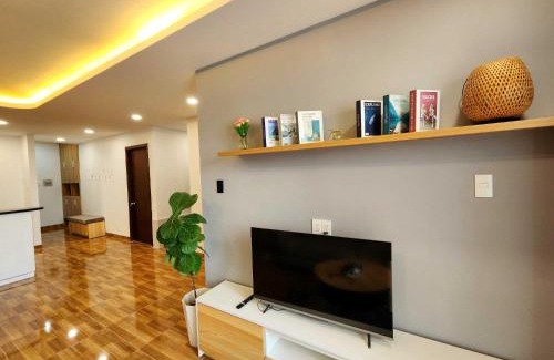 District 4 Apartment | Căn Hộ 2PN - 5 Phút Đến Trung Tâm Thành Phố - View Sông