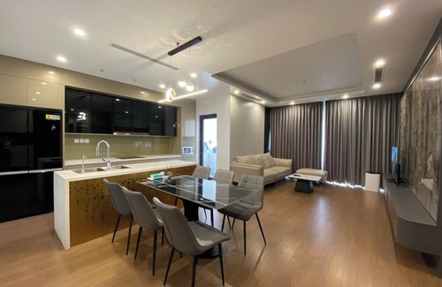 Tu Liem Apartment | Căn hộ 3 phòng ngủ view rộng tại Thematrixonen