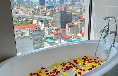 Quan Hoa Apartment | Cầu Giấy Hotel HN - by BAY LUXURY