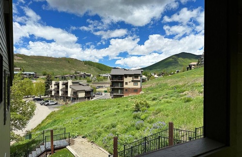 Crested Butte House | C&C Ski Factory-Ski In/Ski Out