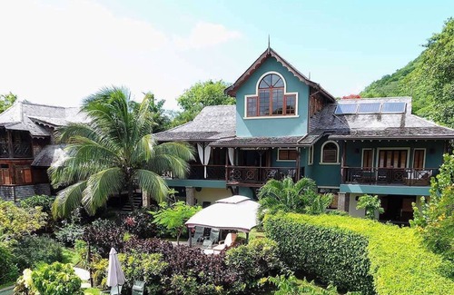 Trouya Villa | C'est la Vie Luxury villa