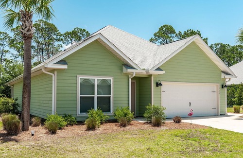 Port St. Joe House | C'Side Charm, C'Side Charm|Coastal Retreat|Golf Cart|Windmark Beach|Sleeps 10