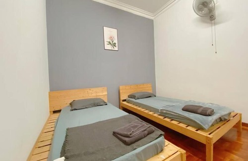 Taman Rinting House | C01 HomeStay in Rinting Village