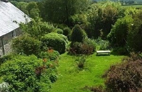 Newton Abbot House | C16th House With A Rambling Garden In A Hamlet In The Dartmoor National Park