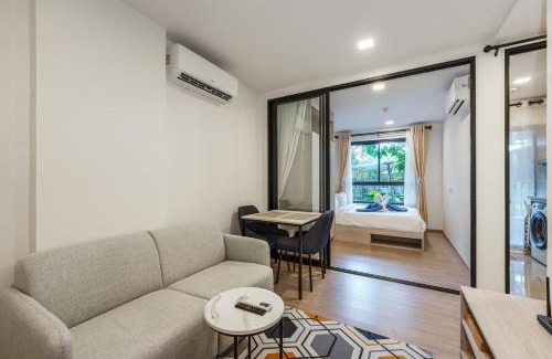 Kathu Apartment | C213 Fit Chill Condo with Pool and Gym