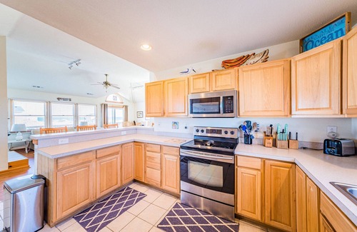 Corolla House | C9072 Casa Bonita. 4 BR, Semi-Oceanfront, Panoramic Ocean Views, 4x4 Area!